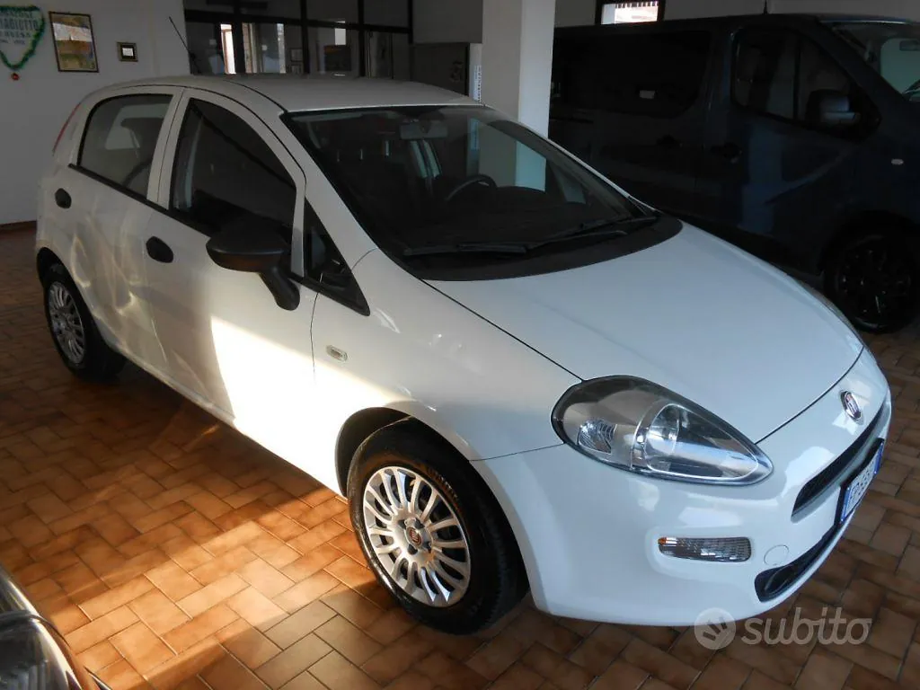 Fiat Punto 2018 photo 2