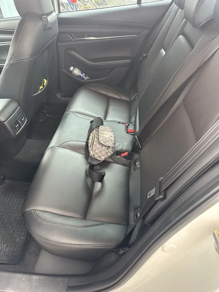 Mazda 3 2025 photo 3