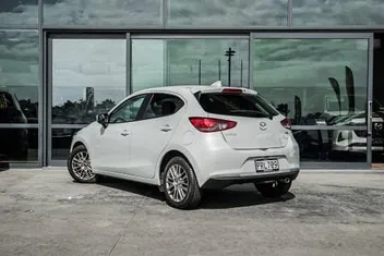 Mazda 2 2023 photo 4