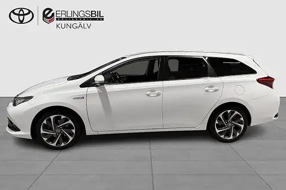 Toyota Auris 2016 photo 2
