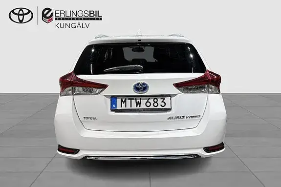 Toyota Auris 2016 photo 4