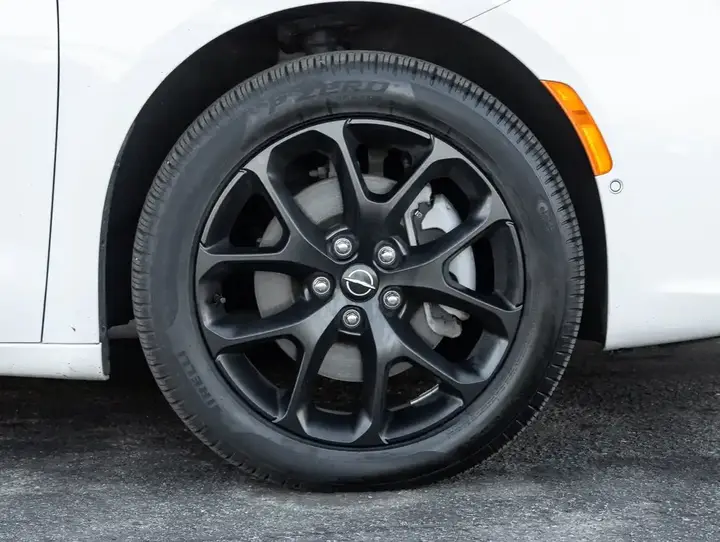 Chrysler Pacifica 2026 photo 4