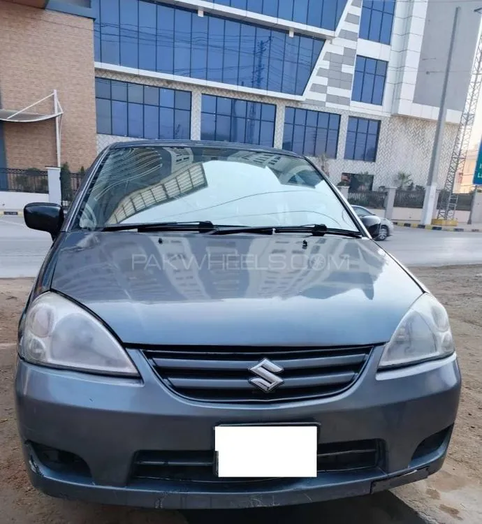 Suzuki Liana