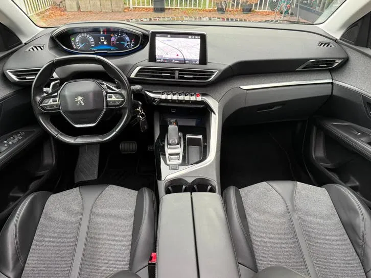 Peugeot 3008 2018 photo 2