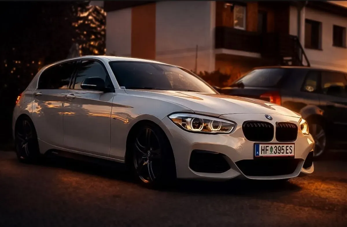 BMW 1 Series 2016 photo 2