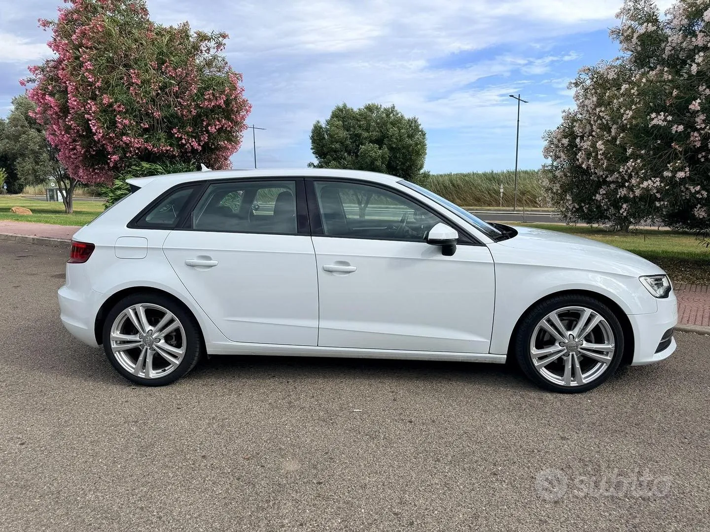 Audi A3 2014 photo 2