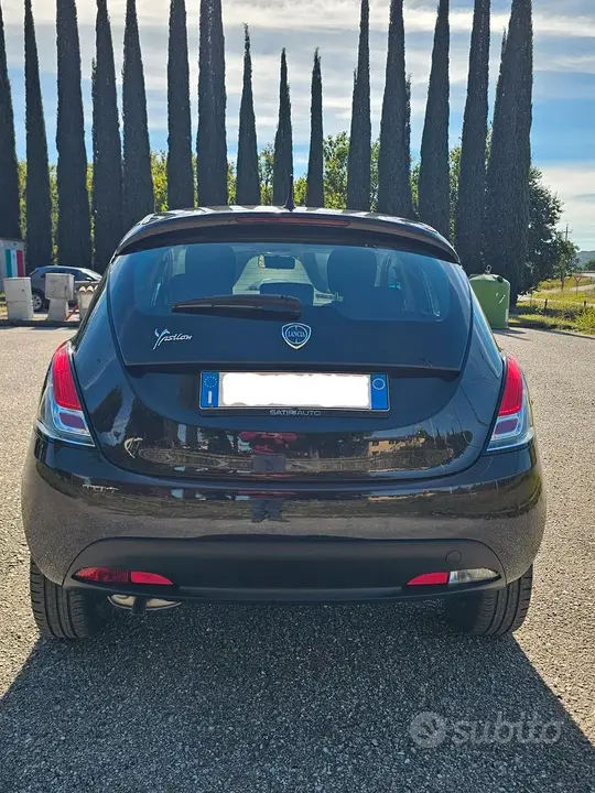 Lancia Ypsilon 2019 photo 2