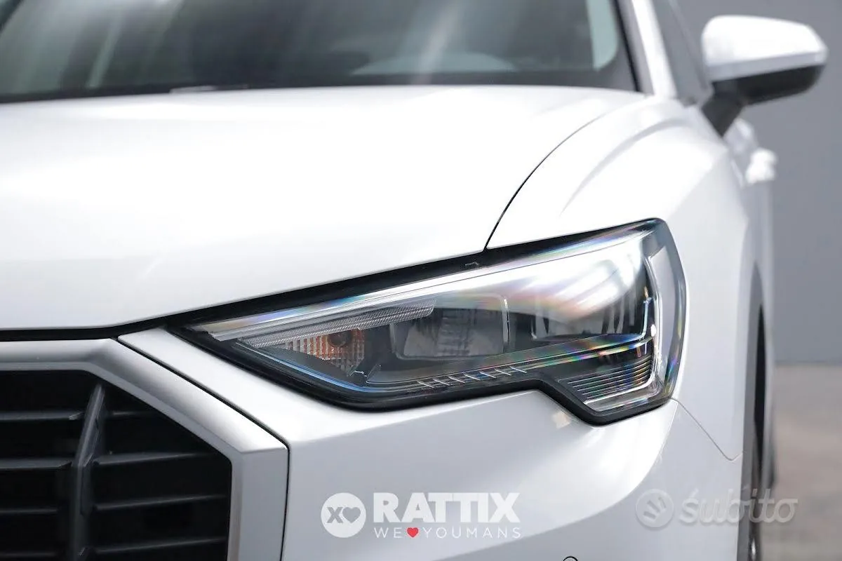 Audi Q3 2022 photo 3