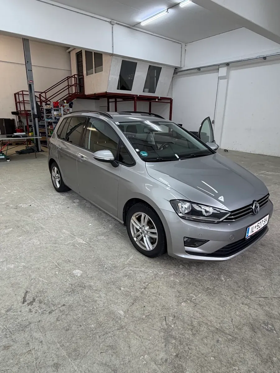 Volkswagen Golf 2017 photo 2