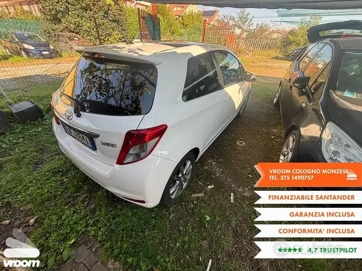 Toyota Yaris 2012 photo 3