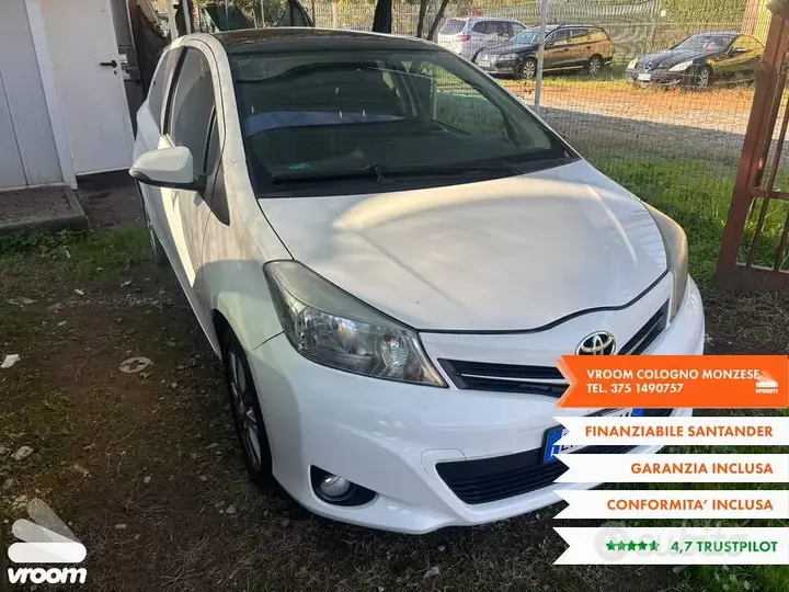 Toyota Yaris 2012 photo 2
