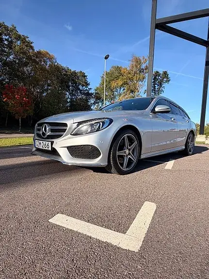 Mercedes-Benz C220