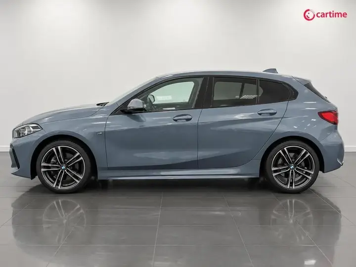 BMW 1 Series 2024 photo 5
