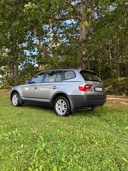 BMW X3 2004 photo 2