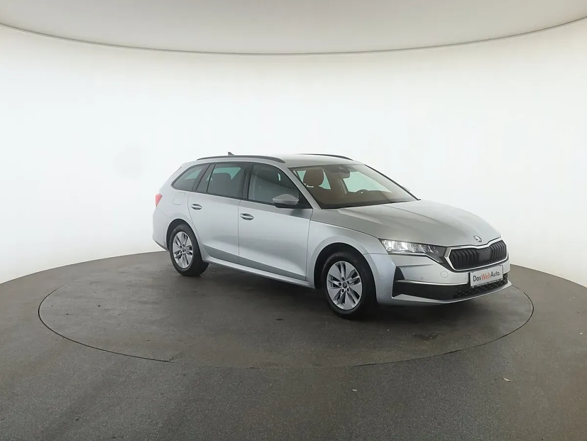 Skoda Octavia 2025 photo 3