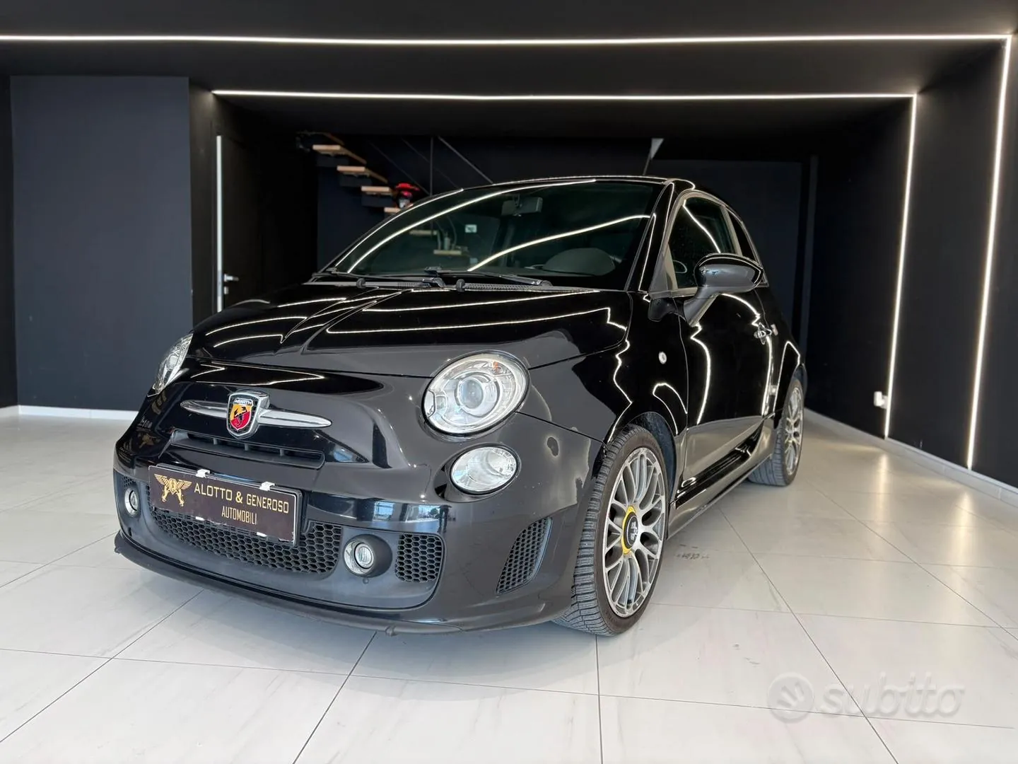 Abarth 500 1.4 Turbo T-Jet 2011 photo 2