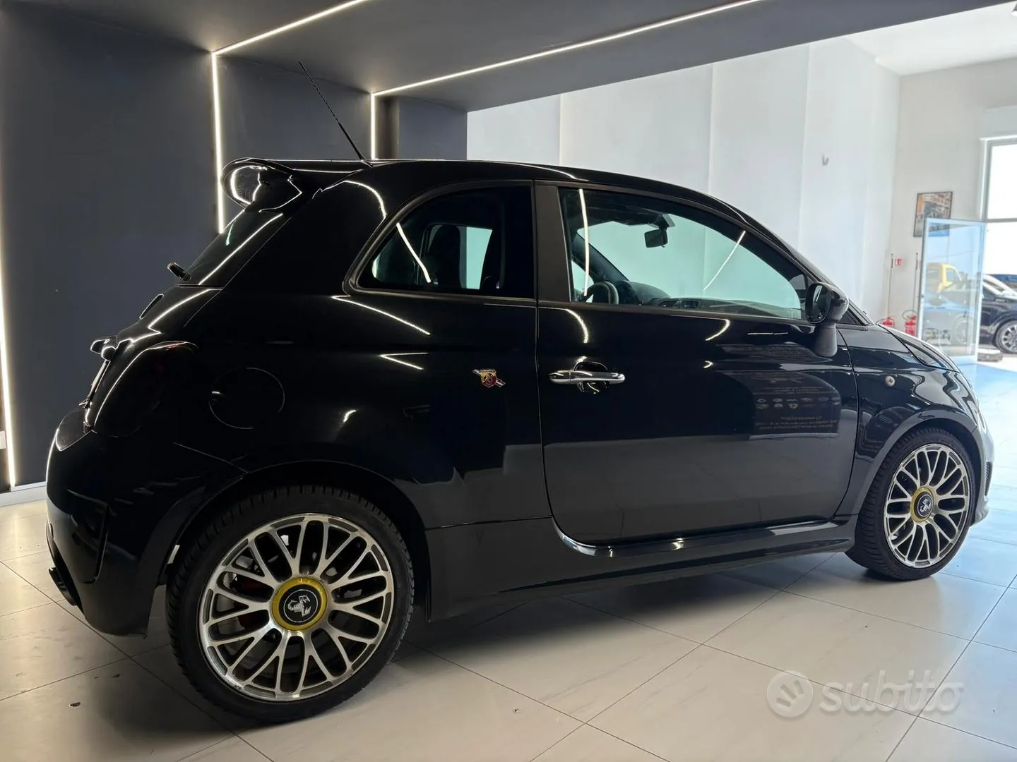 Abarth 500 1.4 Turbo T-Jet 2011 photo 5