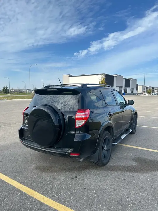 Toyota Rav4 2010 photo 5