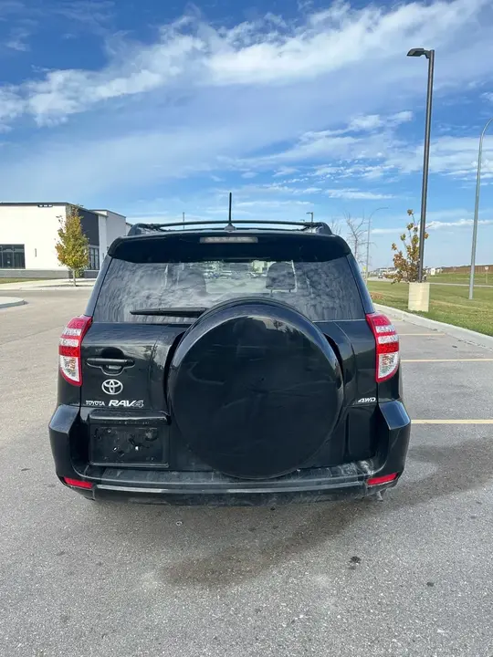 Toyota Rav4 2010 photo 4