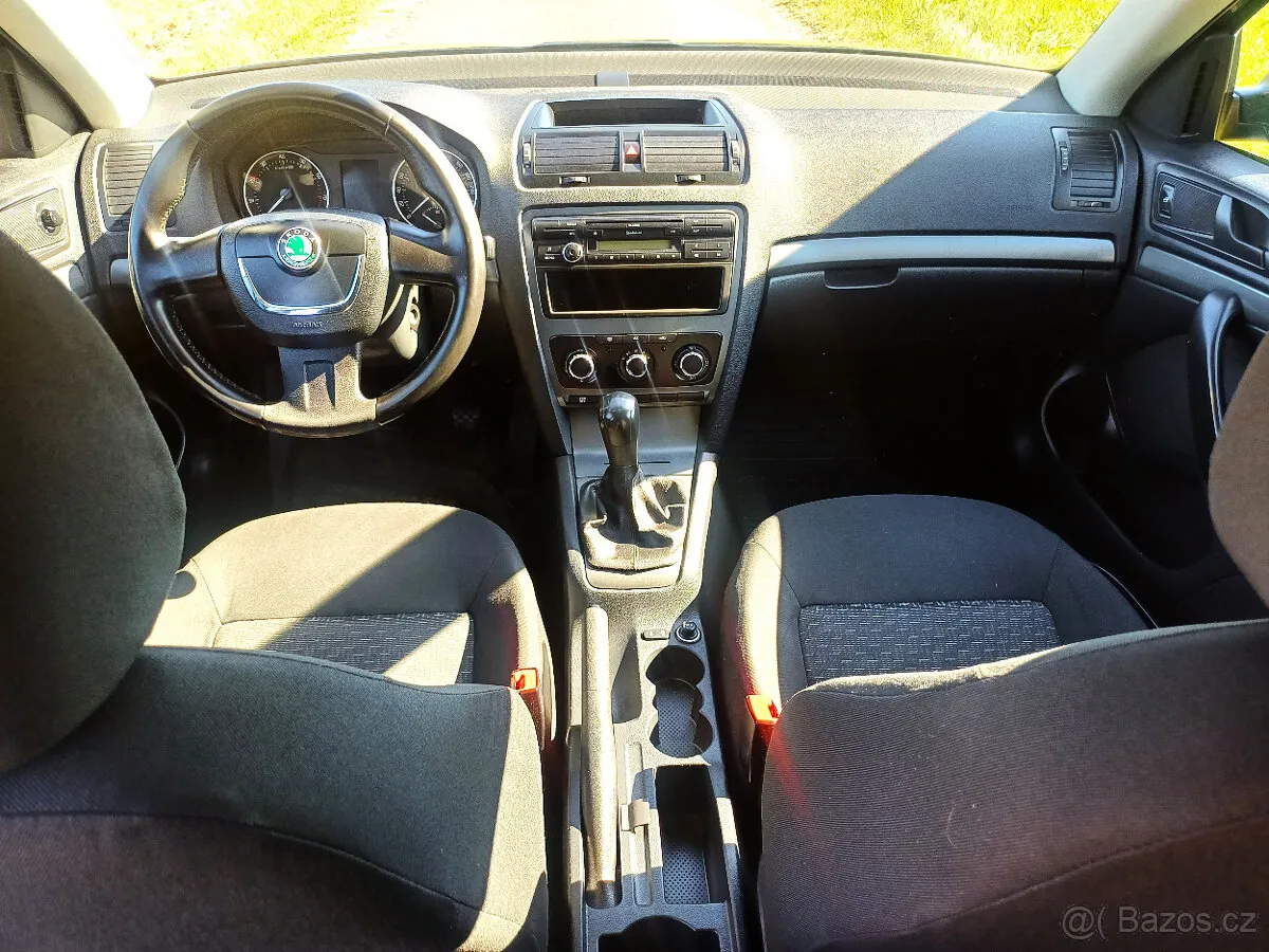 Skoda Octavia 2009 photo 5
