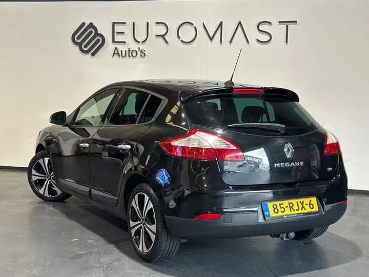 Renault Mégane 2011 photo 3