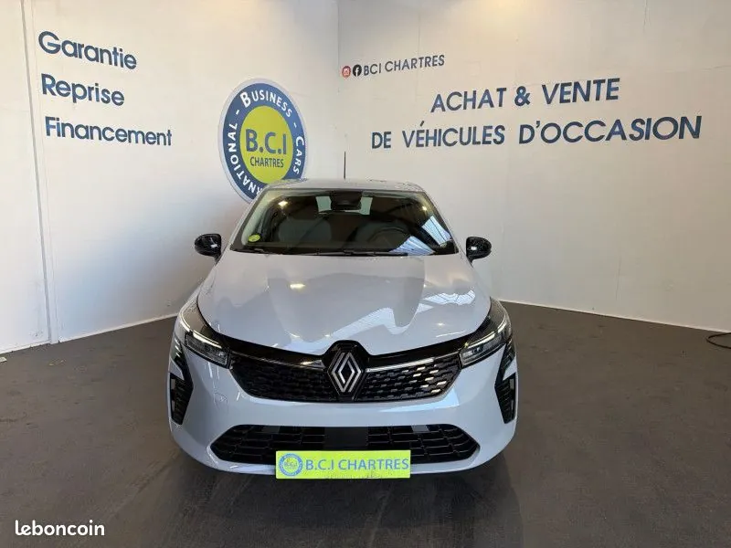 Renault Clio 2024 photo 3