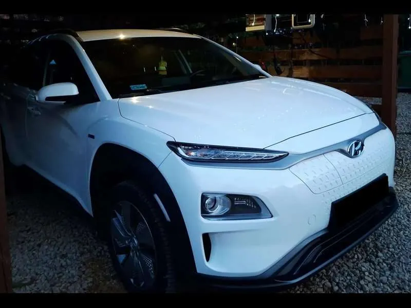 Hyundai Kona Ev 2023 photo 2