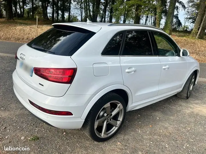 Audi Q3 2017 photo 2