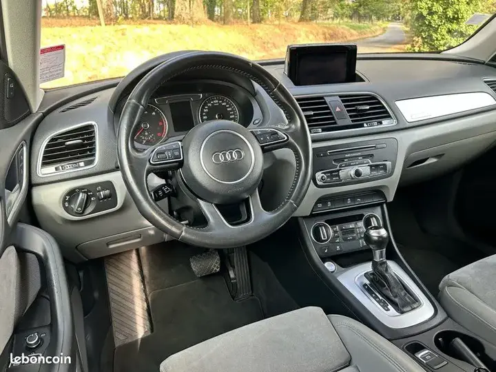 Audi Q3 2017 photo 3