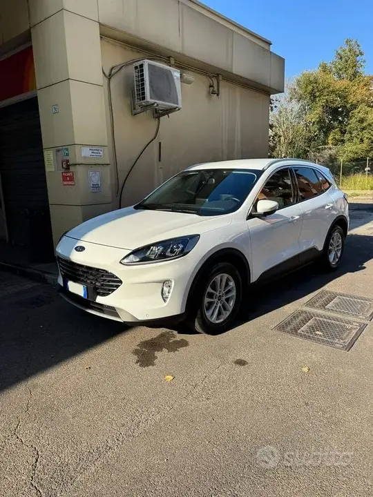 Ford Kuga 2024 photo 3