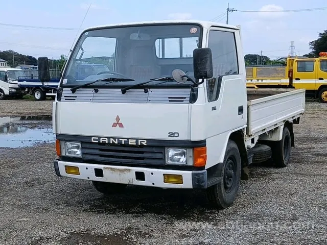 Mitsubishi Canter 1989 photo 2