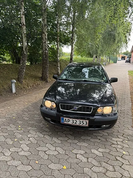 Volvo V40 2002 photo 3