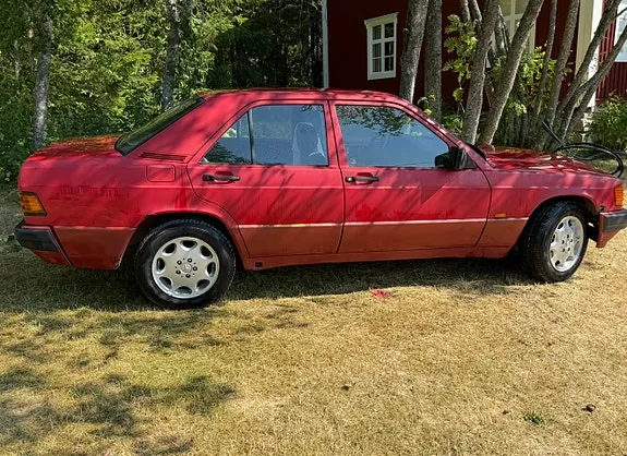 Mercedes-Benz 190 E 1993 photo 3