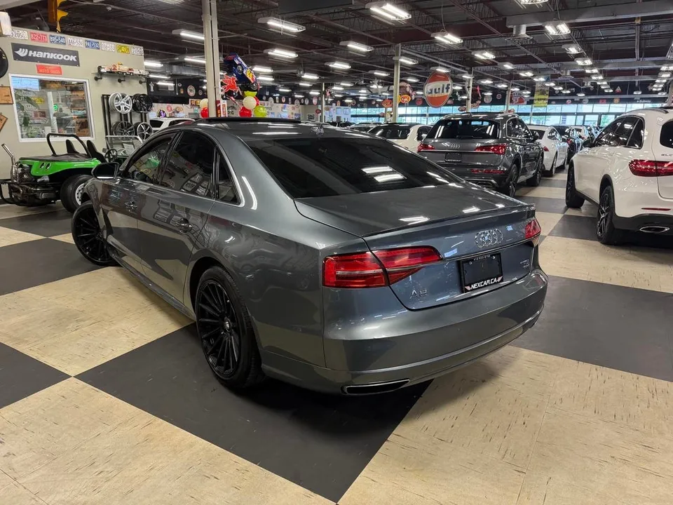 Audi A8 2017 photo 5