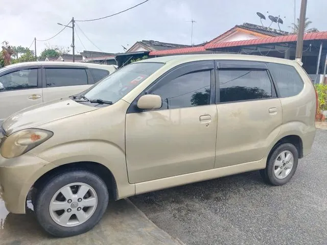 Toyota Avanza