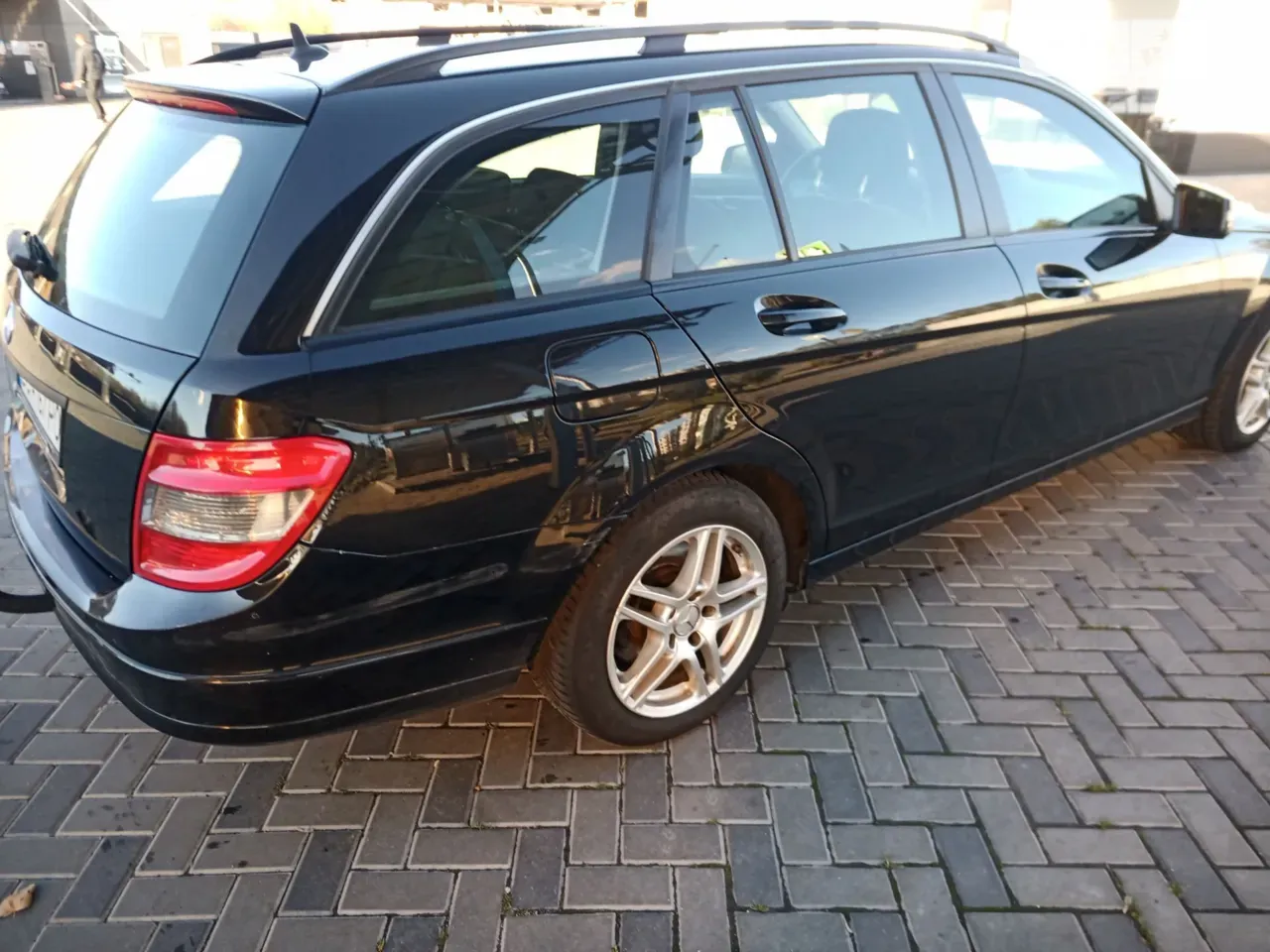 Mercedes-Benz C-Class 2009 photo 2