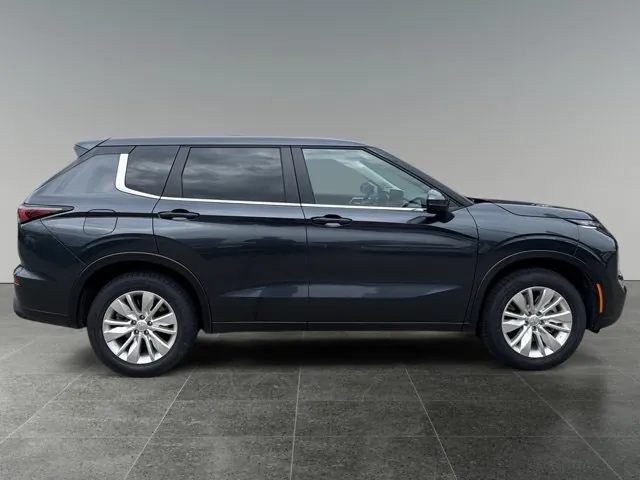 Mitsubishi Outlander 2026 photo 5