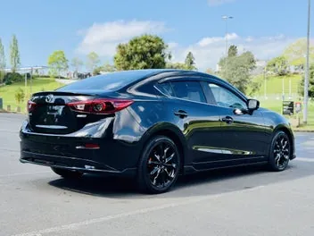 Mazda Axela 2017 photo 3