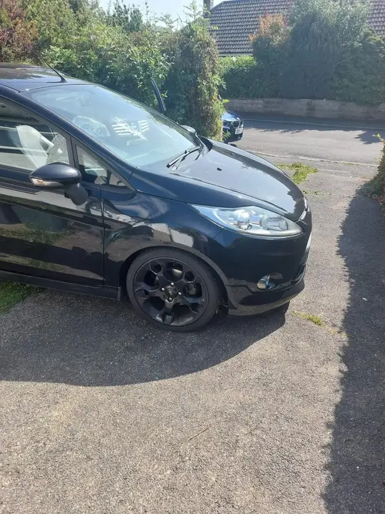 Ford Fiesta 2012 photo 5