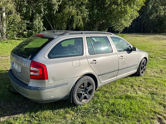 Skoda Octavia 2007 photo 3