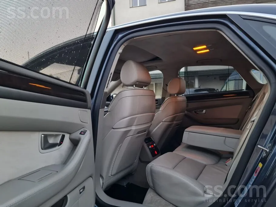 Audi A8 2005 photo 5