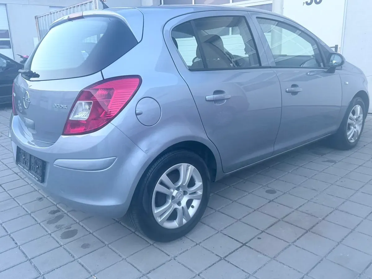 Opel Corsa 2009 photo 3