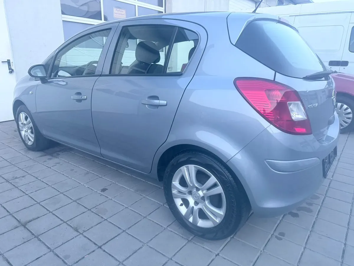 Opel Corsa 2009 photo 2