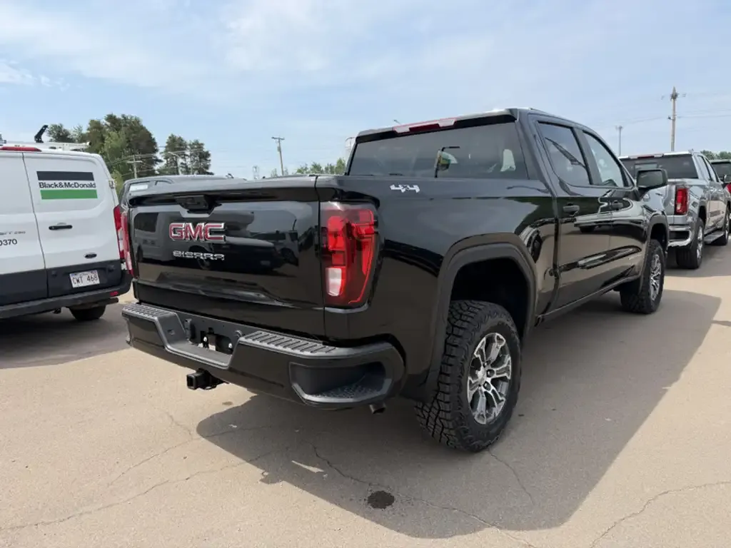 GMC Sierra 1500 2026 photo 3