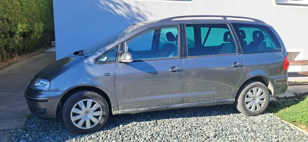 Volkswagen Sharan 2004 photo 2
