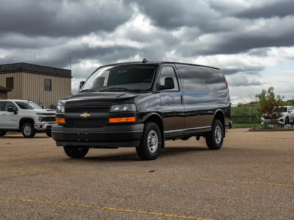 Chevrolet Express 2500 2025 photo 4