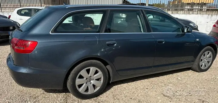 Audi A6 Avant 2005 photo 4