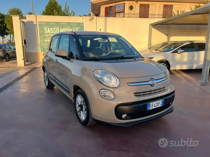 Fiat 500L 2013 photo 2