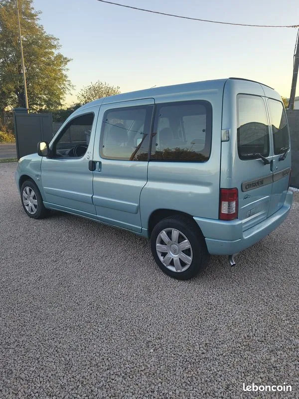 Citroen Berlingo 2006 photo 2