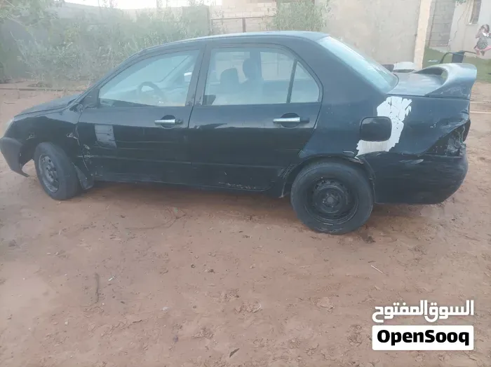Mitsubishi Lancer 2010 photo 2